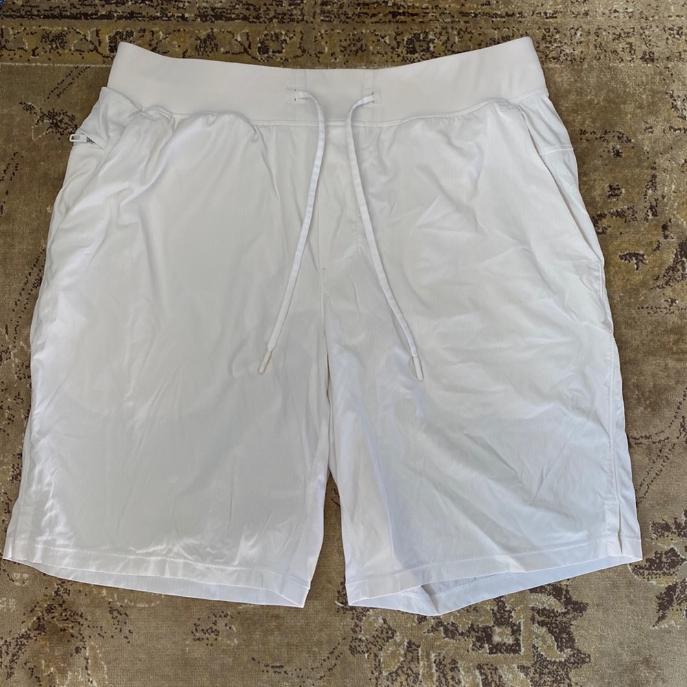 Lululemon Men’s Shorts 9”